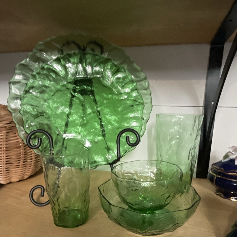 Morgantown Green Glass Place Setting for 4‎ Vintage 1940s